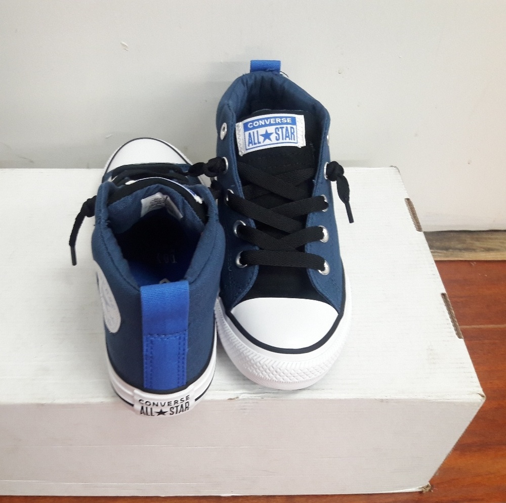 Converse - Picture 4 of 4